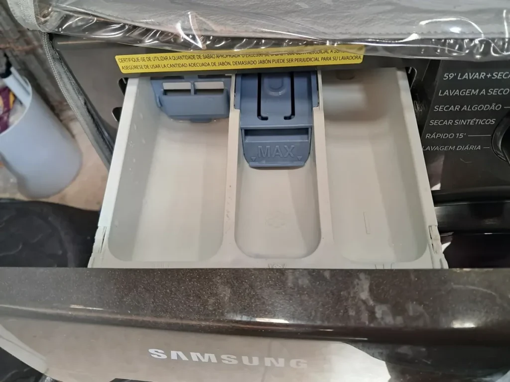 Lava e Seca Samsung WD11M 11kg/7kg Digital Inverter Inox Look