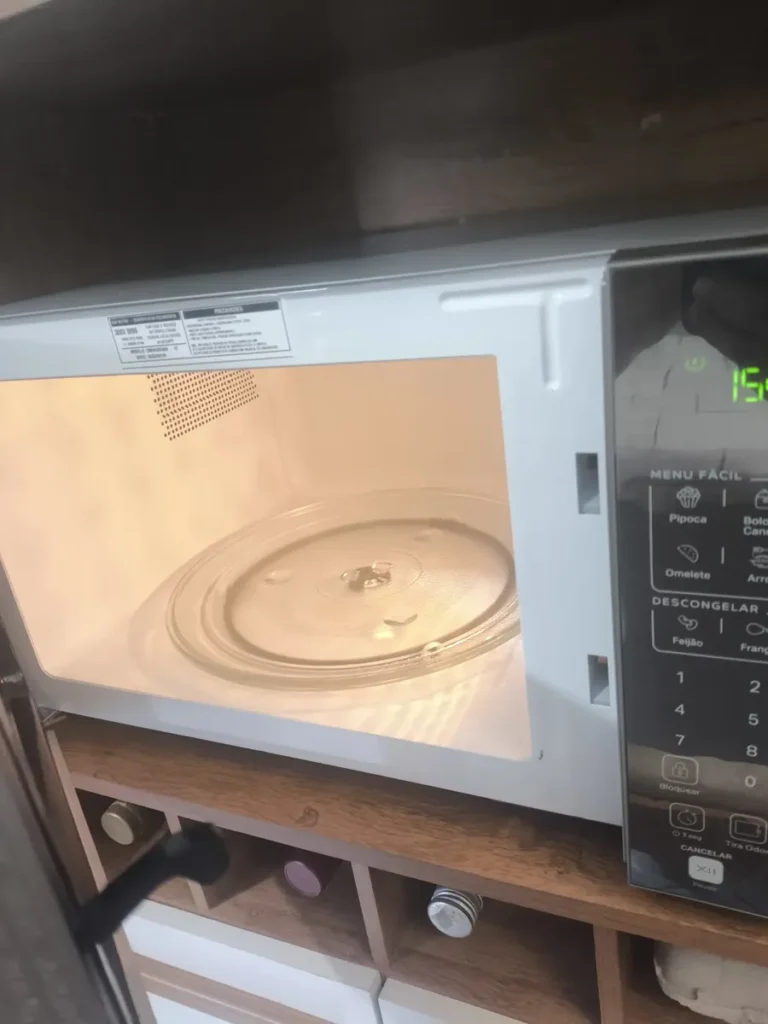 Micro-ondas Consul CMS46AR 32L Prata Espelhado com Menu Fácil